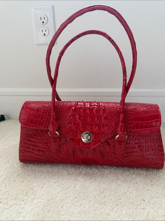 Brahmin Handbags - ❗️Price is firm❗️Brahmin Red Croc-Embossed Shoulder Bag